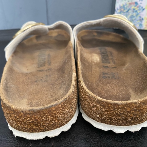 Birkenstock MADRID With Gold BIG BUCKLE Sandal in White Sz 37/6 Women’s - Picture 10 of 10
